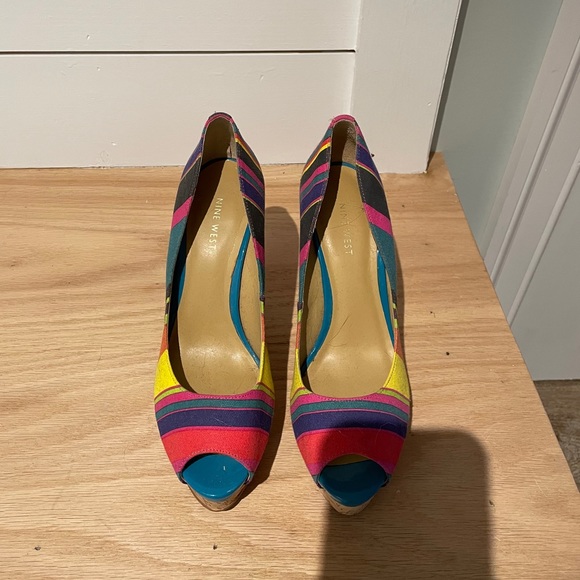 Nine West  5 inch wedge open toe sandal - Picture 1 of 3